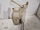 Windshield washer fluid reservoir/tank