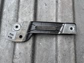 Fender mounting bracket