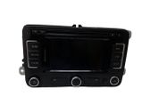 Radio / CD-Player / DVD-Player / Navigation