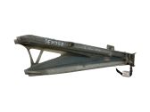 Engine mounting bracket