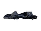 Fender mounting bracket