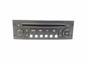 Radio/CD/DVD/GPS-pääyksikkö