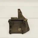 Engine mounting bracket