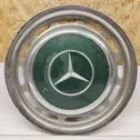 R14 wheel hub/cap/trim