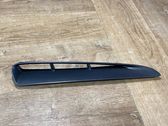 Moulure, baguette/bande protectrice d'aile