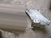 Engine mounting bracket