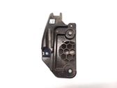 Autres pièces compartiment moteur