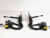 Engine bonnet/hood hinges