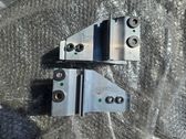 Radiator mount bracket