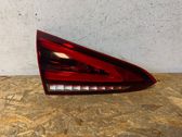 Tailgate rear/tail lights