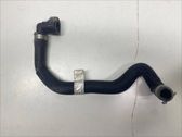 Tuyau de liquide de refroidissement moteur