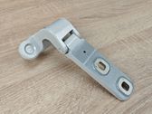Tailgate/trunk/boot hinge