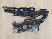 Engine bonnet/hood hinges