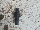 Tuyau de liquide de refroidissement moteur
