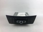 Radio / CD-Player / DVD-Player / Navigation