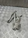 Engine bonnet/hood hinges