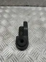 Radiator mount bracket