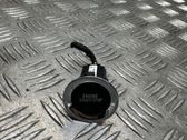 Bouton poussoir de démarrage du moteur