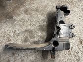 Rear bumper mounting bracket