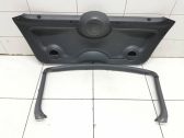 Garniture de couvercle de coffre arriere hayon