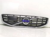 Grille calandre supérieure de pare-chocs avant