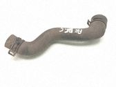 Tuyau de liquide de refroidissement moteur