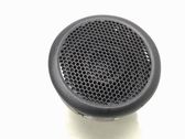 Enceinte haute fréquence dans les portes arrière