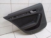 Moldura del tarjetero de la puerta trasera