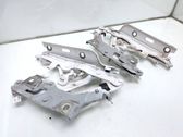 Engine bonnet/hood hinges