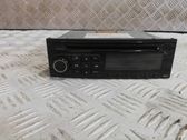 Radio / CD-Player / DVD-Player / Navigation