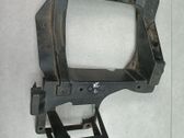 Headlight/headlamp mounting bracket