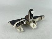 Rear bumper mounting bracket