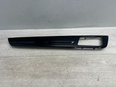 Baguette moulure de porte arrière
