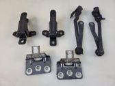 Tailgate/trunk/boot hinge