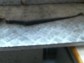 Front wiper blade arm