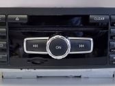 Radio / CD-Player / DVD-Player / Navigation