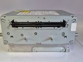 Radio / CD-Player / DVD-Player / Navigation