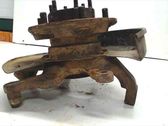 Front wheel hub spindle knuckle