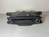 Radio / CD-Player / DVD-Player / Navigation