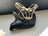 Engine mount bracket