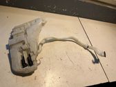 Windshield washer fluid reservoir/tank