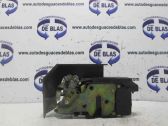 Cerradura de puerta delantera
