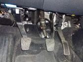 Accelerator throttle pedal