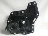Rear window lifting mechanism without motor