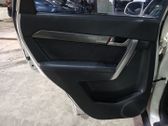 Moldura del tarjetero de la puerta trasera