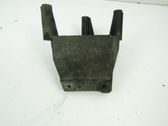 Engine mounting bracket