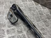Engine bonnet/hood hinges