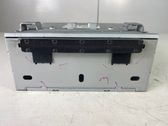 Radio / CD-Player / DVD-Player / Navigation