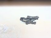 Engine bonnet/hood hinges