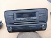 Radio/CD/DVD/GPS head unit